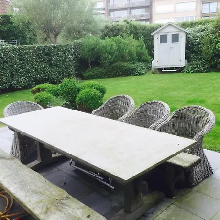 Daire Gezellige Zonnige, Goed Gelegen Met Tuin